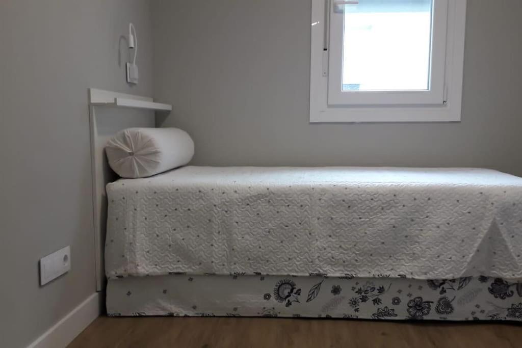 בטאנסוס Apartamento Con Vistas Al Rio מראה חיצוני תמונה